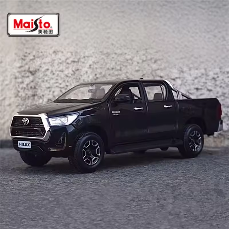 1:27 Maisto Diecast Toyota Hilux Revo/Rocco Model - Black