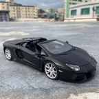 Maisto 1:24 Aventador Roadster Model