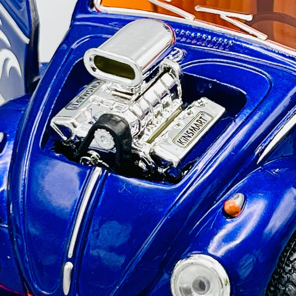 Kinsmart 1:32 Volkswagen Beetle Custom Drag-Racer