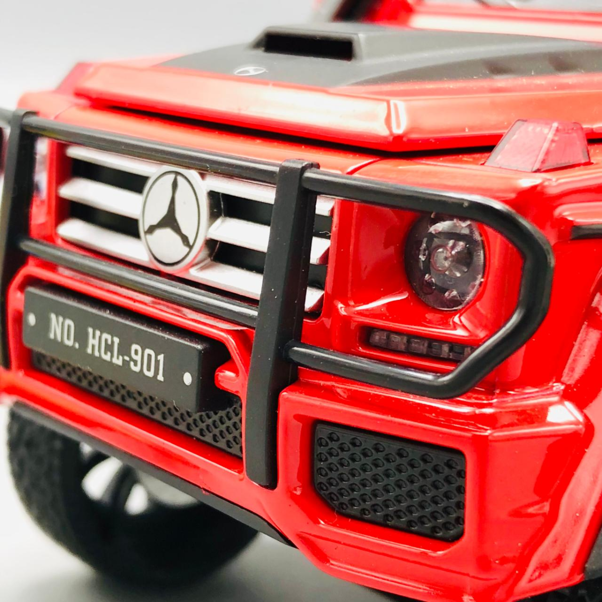 1:22 Diecast Mercedes V12 Model Car