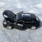 Bburago 1:24 Porsche Cayenne Turbo Model - Black