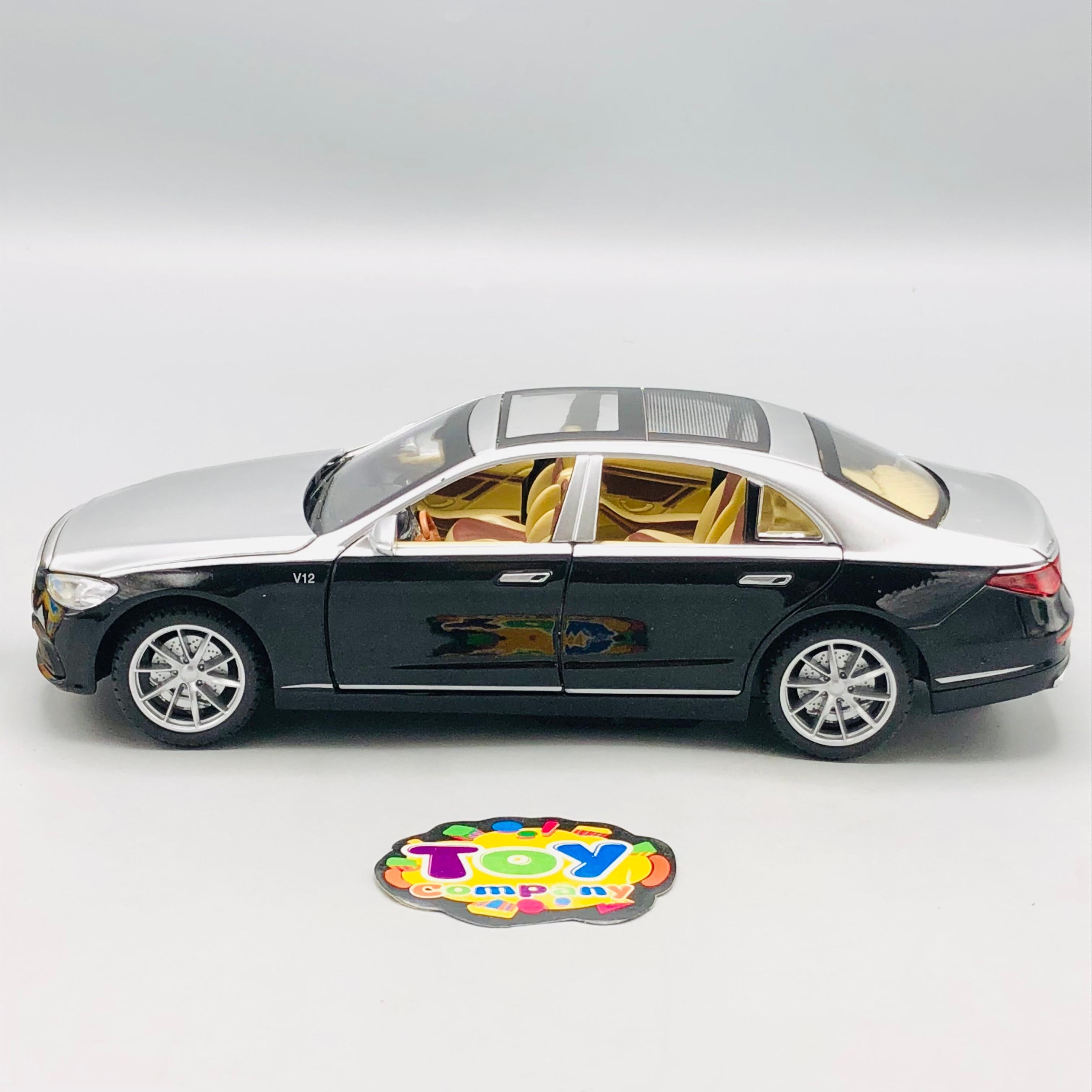 1:22 RC Diecast Mercedes Maybach Model Car With Smoke