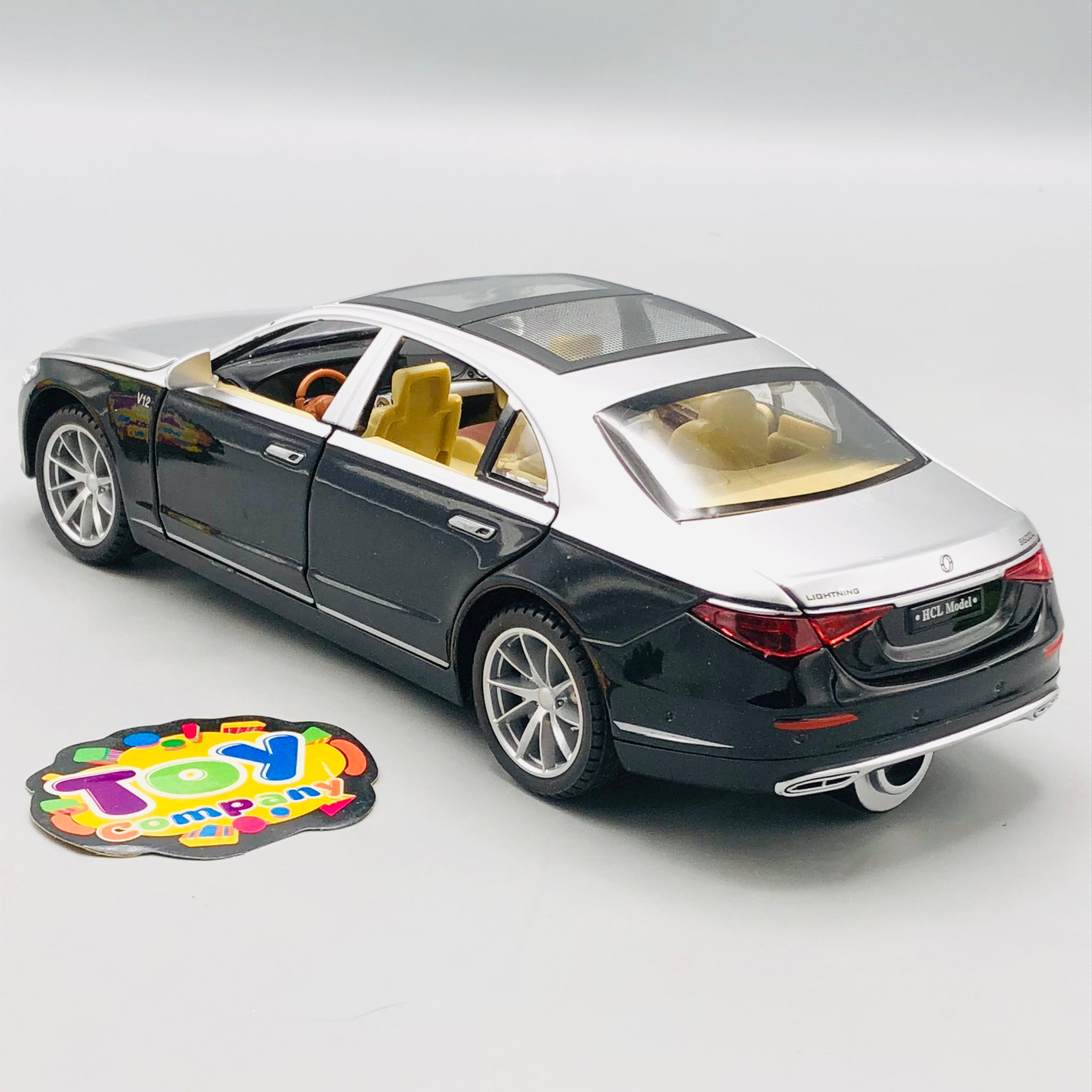 1:22 RC Diecast Mercedes Maybach Model Car With Smoke