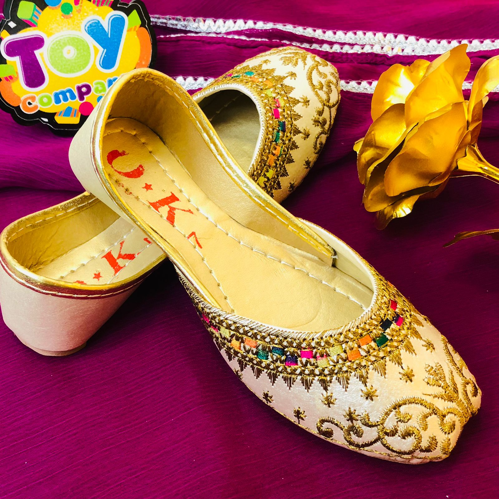 Hand-Made Multani Khussa For Girls Multi-Off White